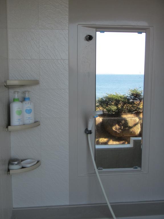 Amakusa West Coast Backpackers Fu-Raibou Hostel ภายนอก รูปภาพ
