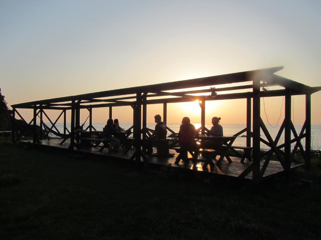 Amakusa West Coast Backpackers Fu-Raibou Hostel ภายนอก รูปภาพ