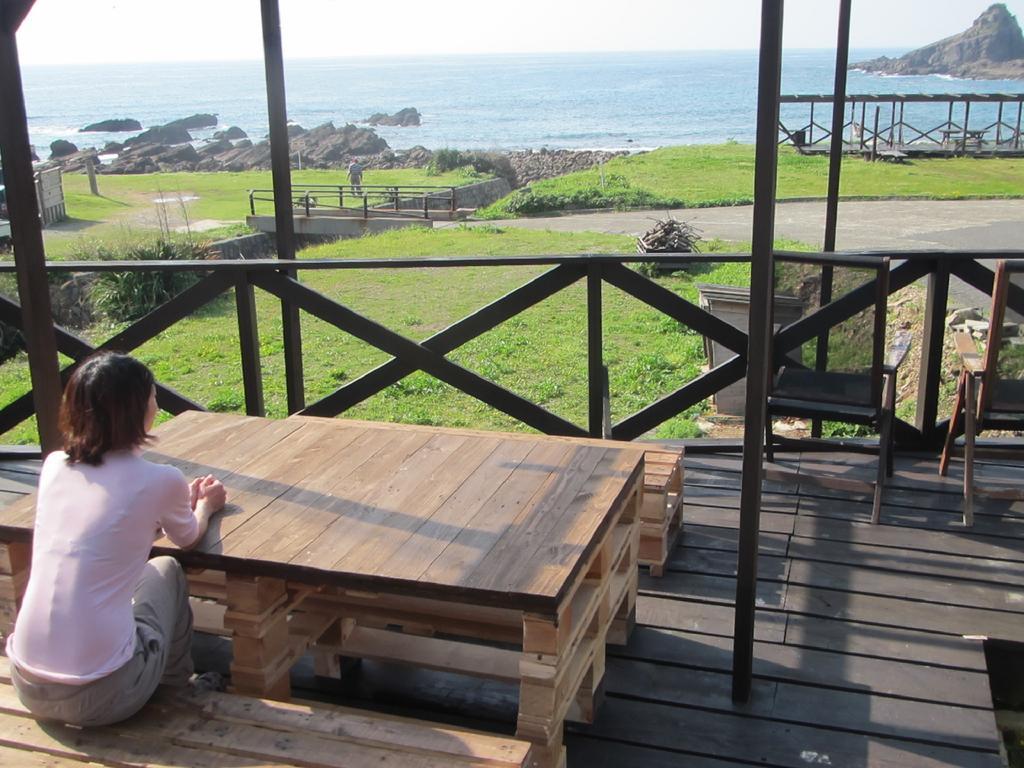Amakusa West Coast Backpackers Fu-Raibou Hostel ภายนอก รูปภาพ