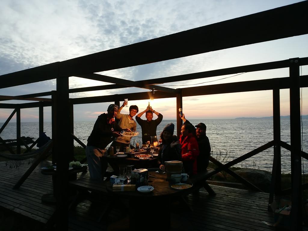 Amakusa West Coast Backpackers Fu-Raibou Hostel ภายนอก รูปภาพ