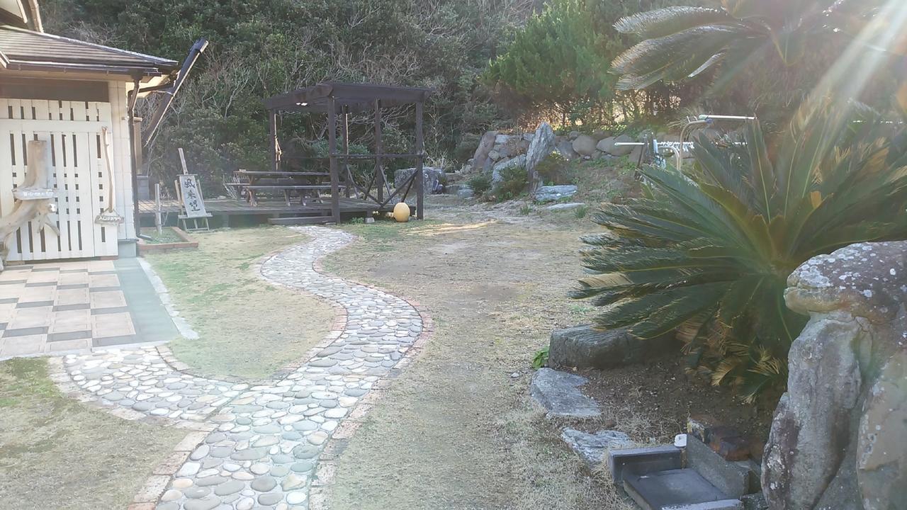 Amakusa West Coast Backpackers Fu-Raibou Hostel ภายนอก รูปภาพ
